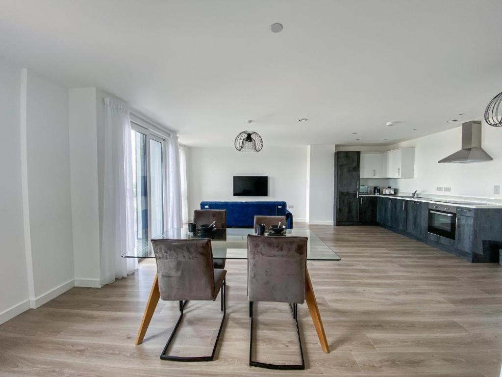 Bayard Plaza Penthouse Apartments Peterborough Exteriér fotografie
