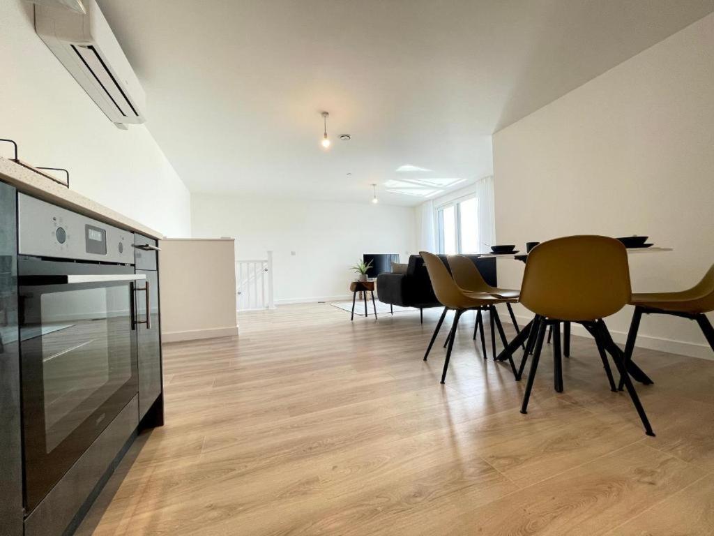 Bayard Plaza Penthouse Apartments Peterborough Exteriér fotografie
